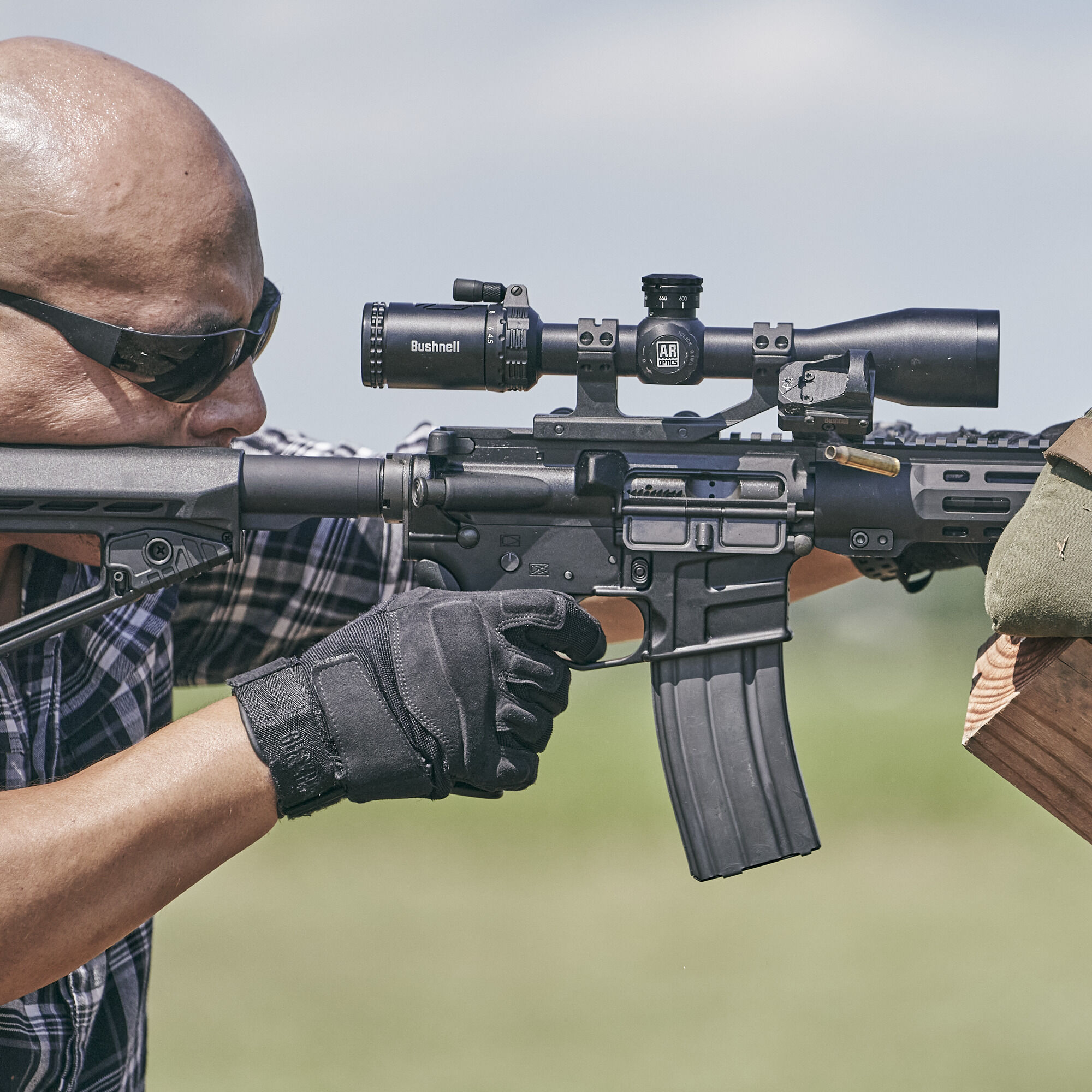 AR Optics 4.5-18x40 illuminated, Multi-Turret Riflescope | Bushnell